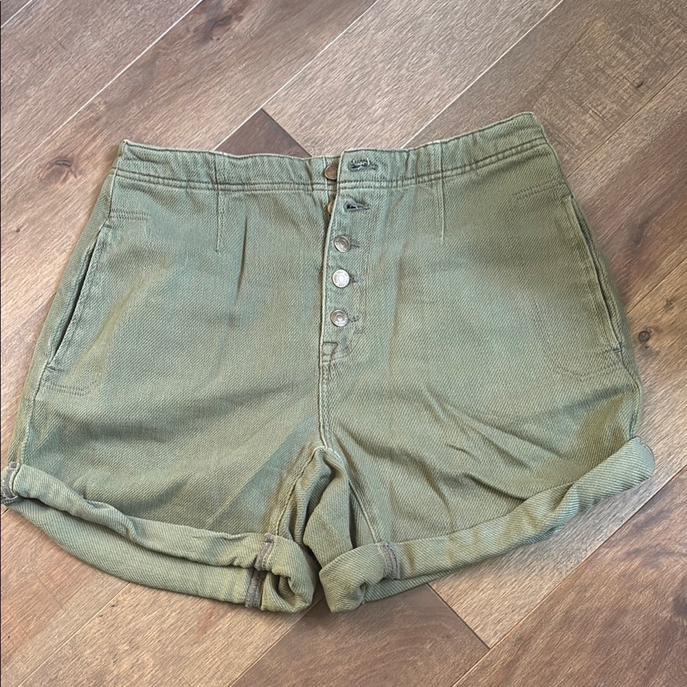 We The Free Green Bermuda Shorts High-Waisted Casual